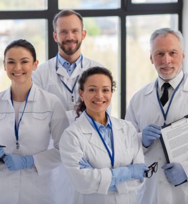 images_gruppo-di-medici-specialisti